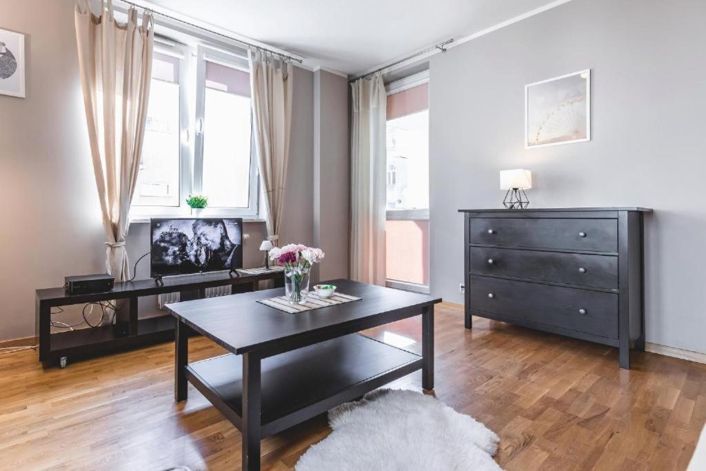 Apartament Niecala Queens Superior Lublin Exteriör bild
