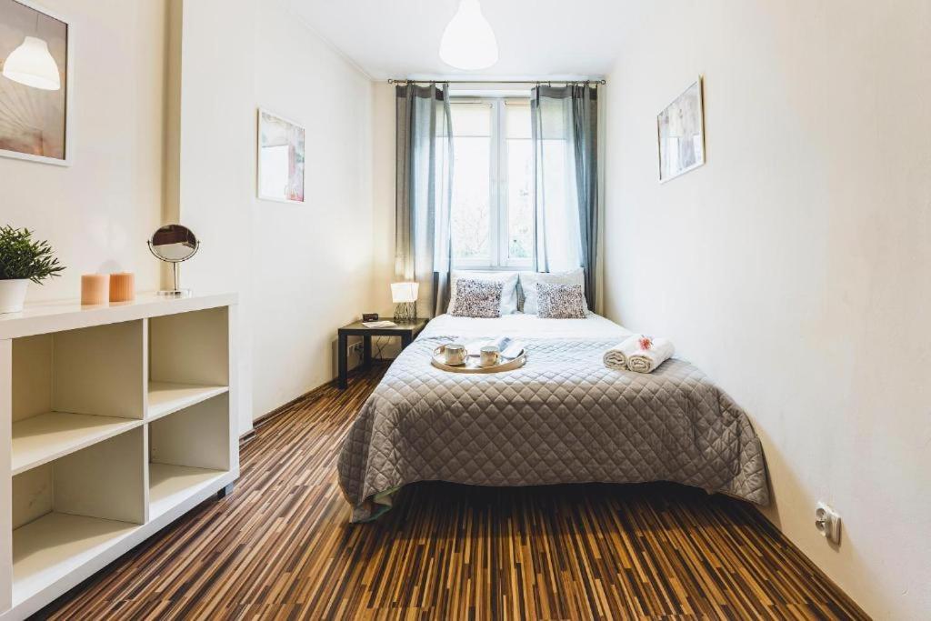 Apartament Niecala Queens Superior Lublin Exteriör bild