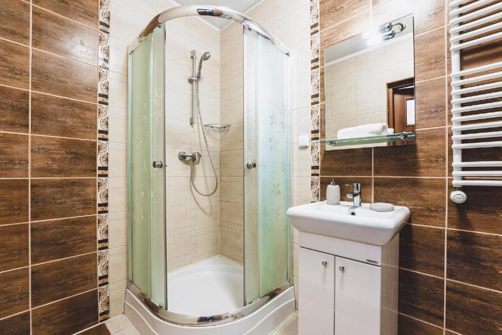 Apartament Niecala Queens Superior Lublin Exteriör bild
