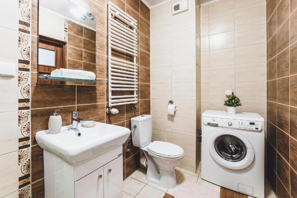 Apartament Niecala Queens Superior Lublin Exteriör bild